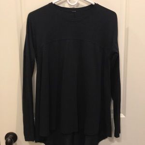Lululemon piko-style long sleeve top